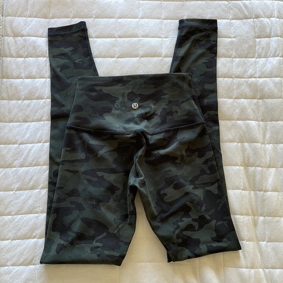 🍋LULULEMON🍋 Incognito Camo Multi Gator Green Align 28” Size 2 - Picture 7 of 10